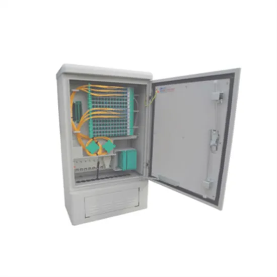 Off-grid solar-powered container exchange in ports